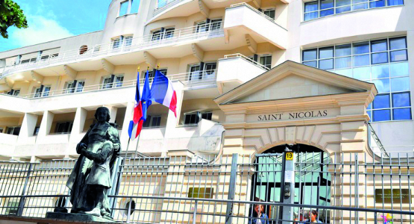 SAINT NICOLAS COLLEGE - PARIGI